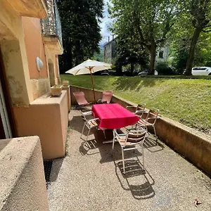 t2-tout-confort-terrasse.midi-pyreneeshotels.com/